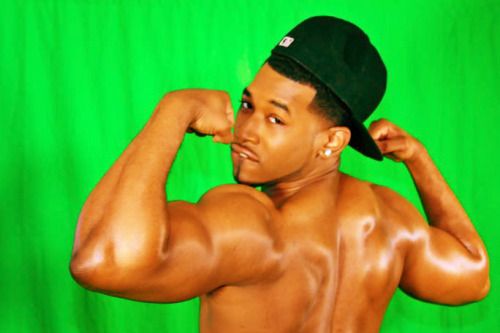 Reblog: slickwayz:
Jacob Kohinoor: BiG and BEAUTIFUL