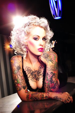 Hot Tattoed Girls 057