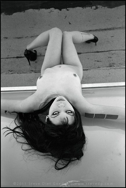 Sexy Tattooed Bitches 002