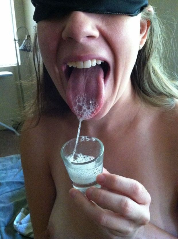 Slutty Cumshot Girl