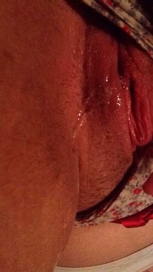 groolphotos:“ The wettest, horniest pussies on the internet, dripping juices and cum for your pleasure. Grool.ero.pics.”