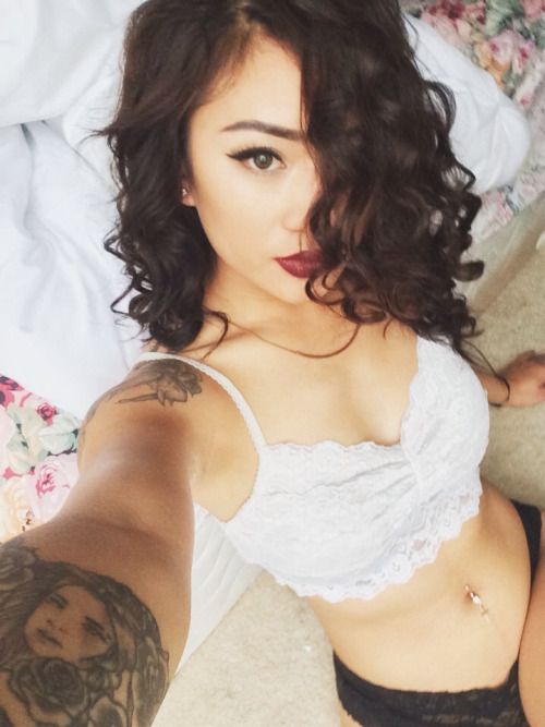 alisatran:

I been on.. Tell me who gon put me off?! Bigboobs,...