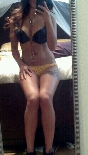 Naked sexting girl11