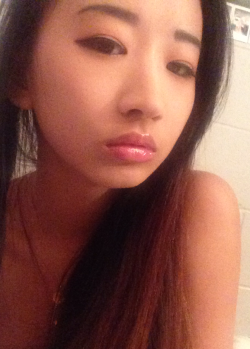sabishi-slut:

Too tired to go out tonight. Bigboobs, Toket...