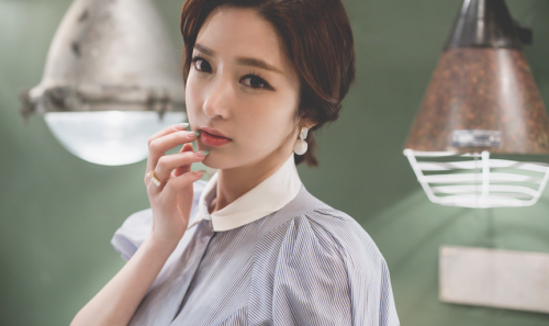 korean-dreams-girls:

Ye Jin - April 23, 2015 Set Bigboobs,...