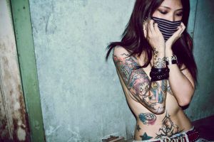 Sexy Tattooed Bitches 129