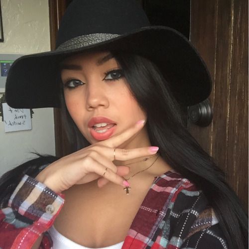 ashleyzaharia:
classy but na$ty Bigboobs, Toket Gede, Tetek...