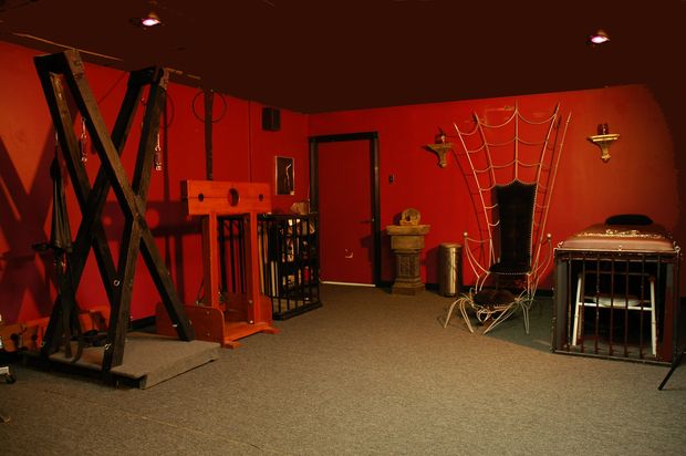 I Was Flogged In A BDSM Dungeon.  A True Story From A Woman Who Tried it