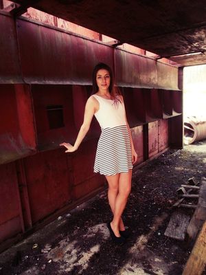 Chicks love abandoned places