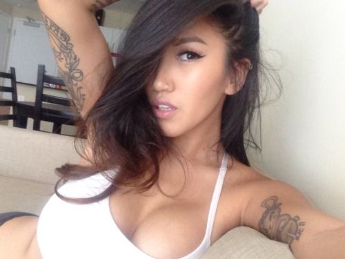 kittykatrina:
I was having a really good selfie day...