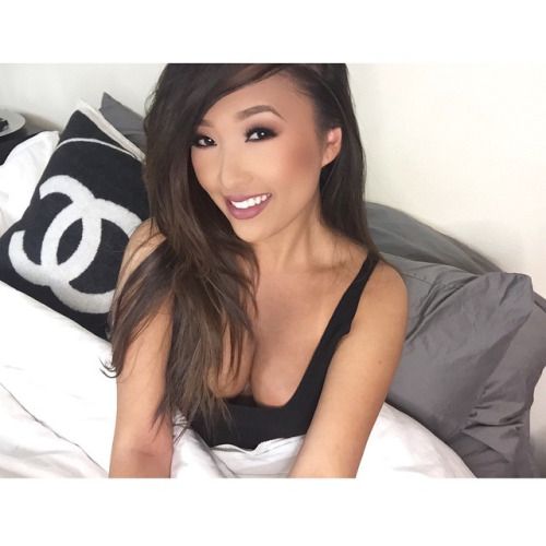 Photo Bigboobs, Toket Gede, Tetek Montok, Foto Cewek Seksi, Sexy...