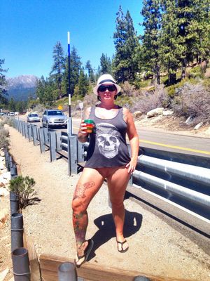 One of my favorite Flickr Flasher! Such a cutie!Follow her on 