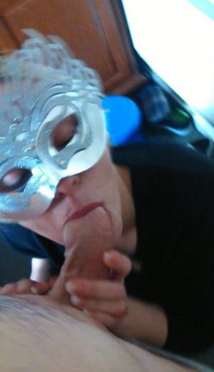 Even wearing a mask, everybody knows who is she...