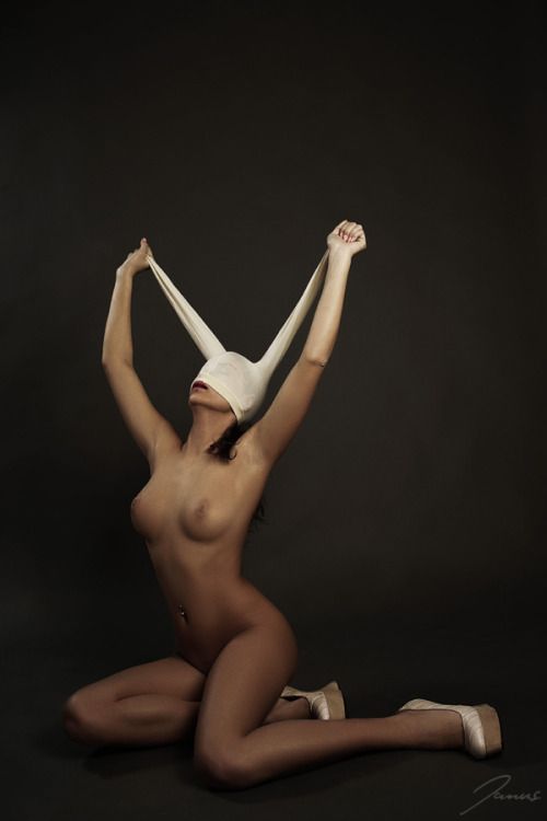 divested big bang theory boobs picture