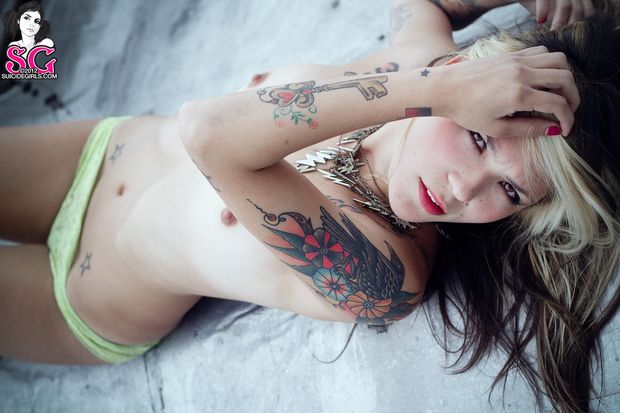 Hot Emo 13036958   Ohmygodbeautifulbitches Crow