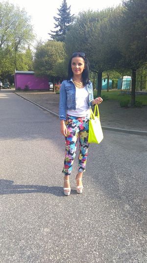 Young horny amateur want to join street meat club