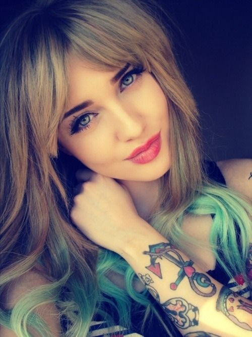 Sexy Tattooed Bitches 162