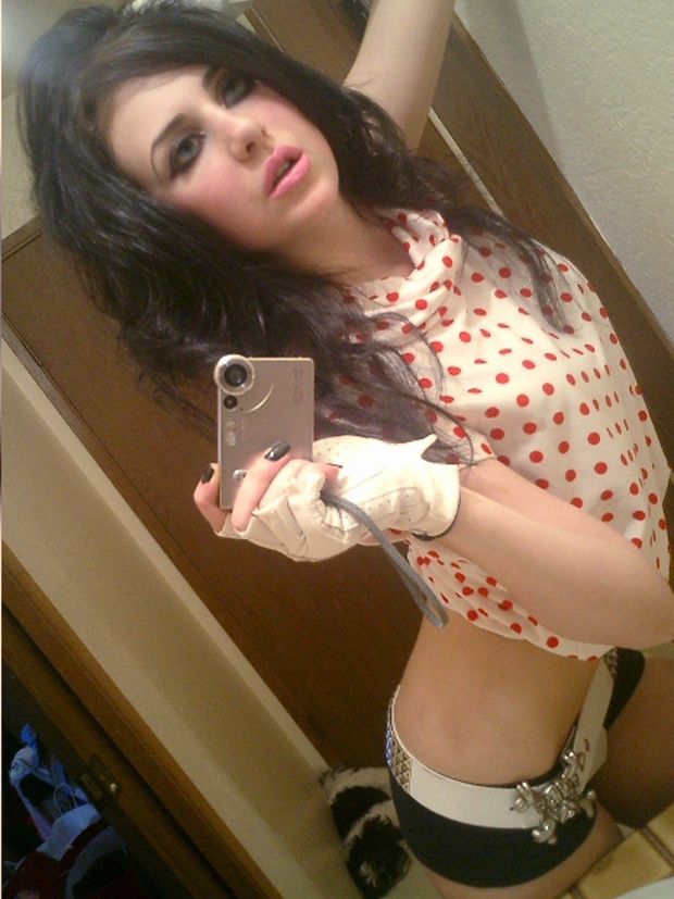 Look at those lips