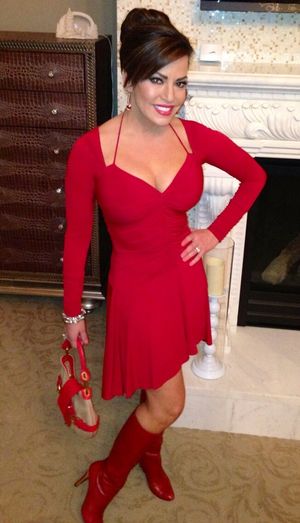 8d3lTKcekdedtDO.jpg - Robin Meade - in Low Cut Red Dress!!!!