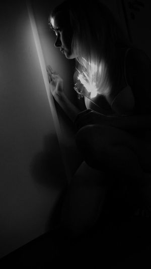 Peeking by mirkunkainen