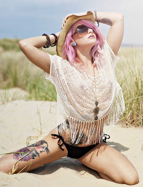 Cute Scene Girls Posing Naked 050