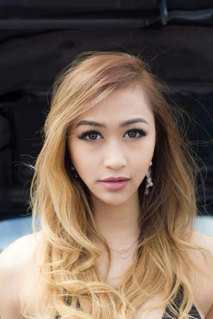 itsjusttmarylyn: Douglas was trying to capture my eyes...