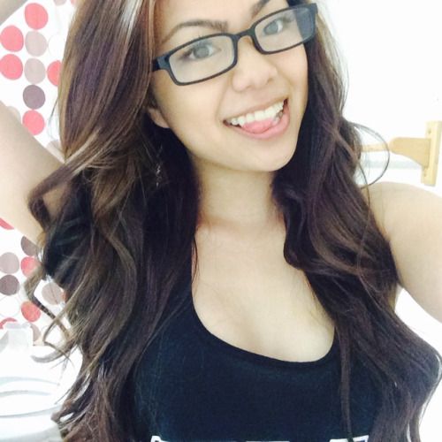 ambiguousasians:

Go ahead & follow:… Bigboobs, Toket...