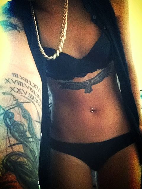 Sexy Tattooed Bitches 139