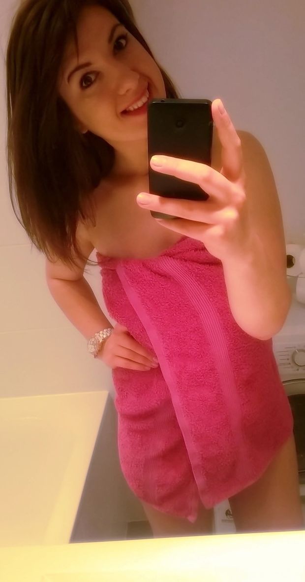 Slutty selfie of toweled girl