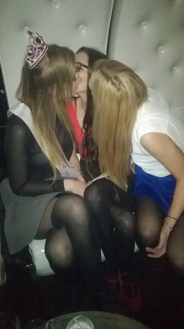 Party chicks going wild