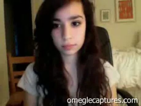 Chava de 19 años excitada