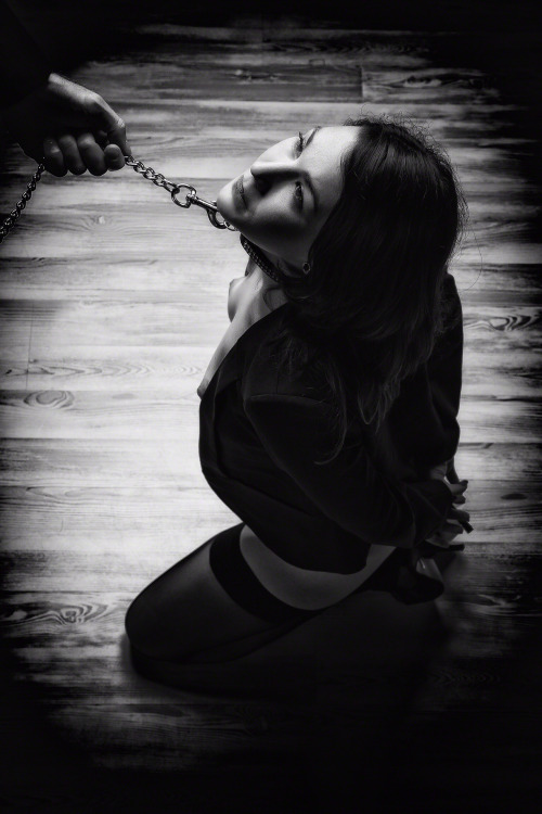 Follow us ➝ Tied And Helpless

Tied Slaves ➝...