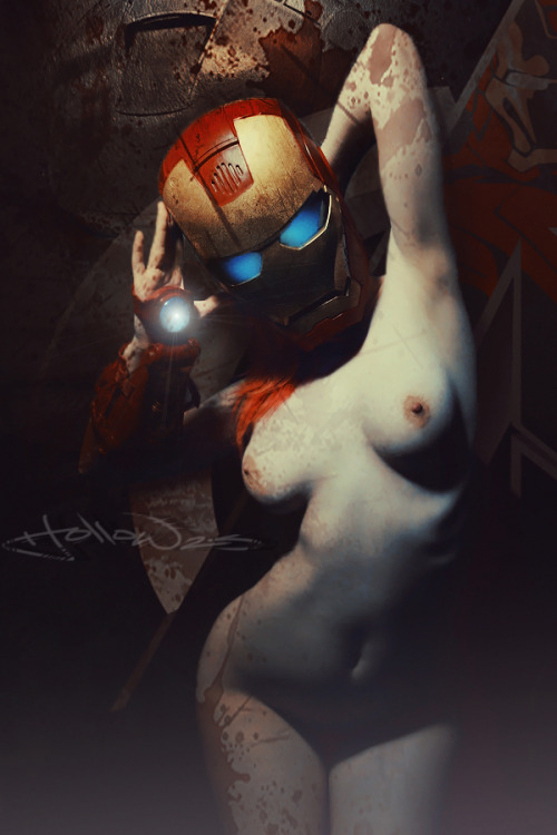 cosplaydeviants:This probably isn’t what Tony had in mind when he built the suit…. but we don’t think he’d complain. A very Deviant version of Iron Man brought to you by Quinn and Hollow2.5!!www.pigeonfoo.tumblr.comwww.hollow2point5.tumblr.com