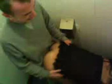 Filming my english mate fucking a slut he met in a nightclub toilet. Amazing UK porn