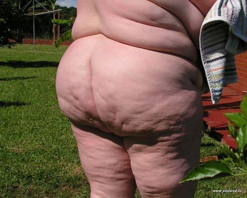 Follow: xxl-girls