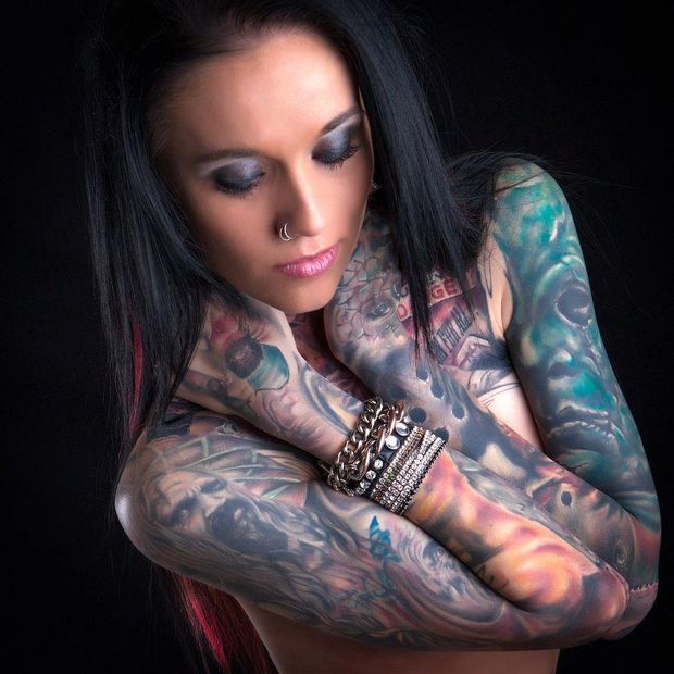 Sexy Tattooed Bitches 150