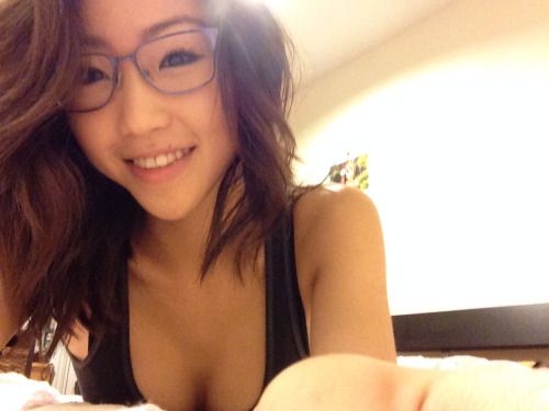 strawhatgracey:

Big hair and some boobies Bigboobs, Toket Gede,...