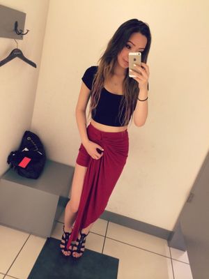 sharonmaee: i was feeling this outfit too much. Bigboobs, Toket...