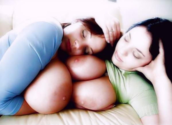 Awesome Big Titted Lesbians!