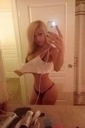 Camgirl Nudes 510