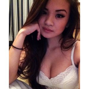 hell0kea: hi I’ve been cleaning all day Bigboobs, Toket Gede,...
