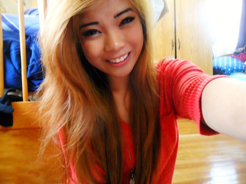 jendric-love:
Eh whatever. Bigboobs, Toket Gede, Tetek Montok,...
