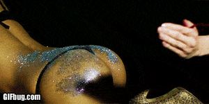 Spanking the glitter off dat ass