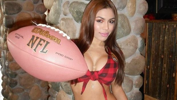 The Man Cave Sports Bar & Lounge Waitress