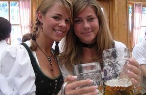 oktoberfest girls