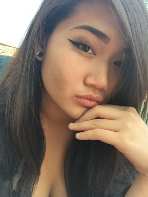 trucphoung:
in corona right now for an engagement party...