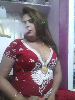 HOT BITCHES WHO LOVED TO BOOZE AND SMOKE