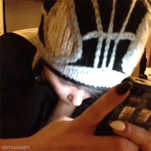 Casual middle of the day in clothe dicksucking