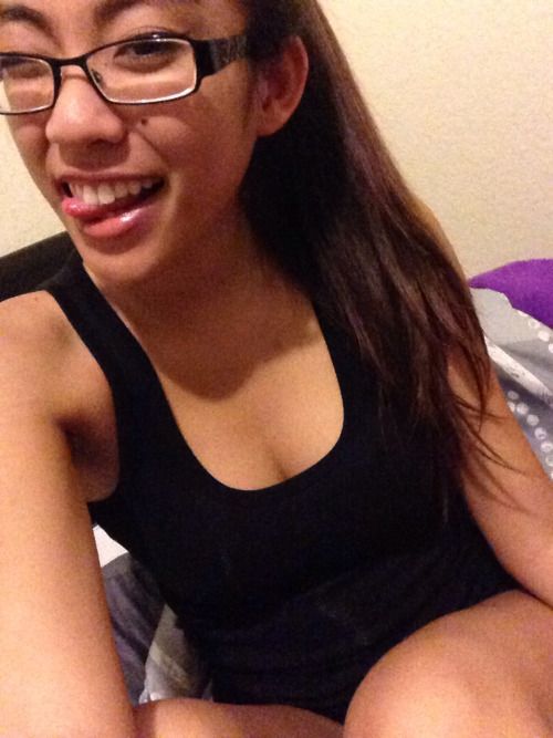 dayumitsmelissa:
Selfies cause I can’t sleep.
Go ahead,...