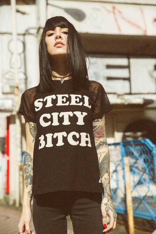 Sexy Tattooed Bitches 290